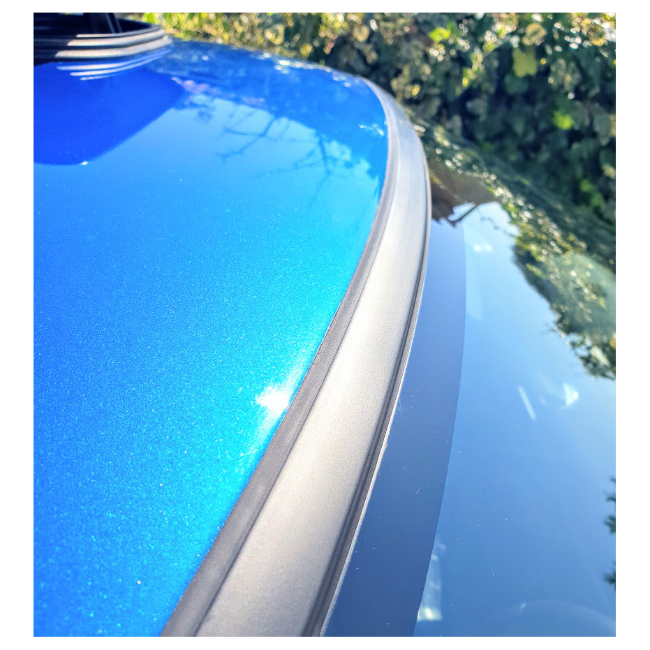 Moulure de pare brise avant GT 93-00 Moulure de pare brise avant GT 93-00