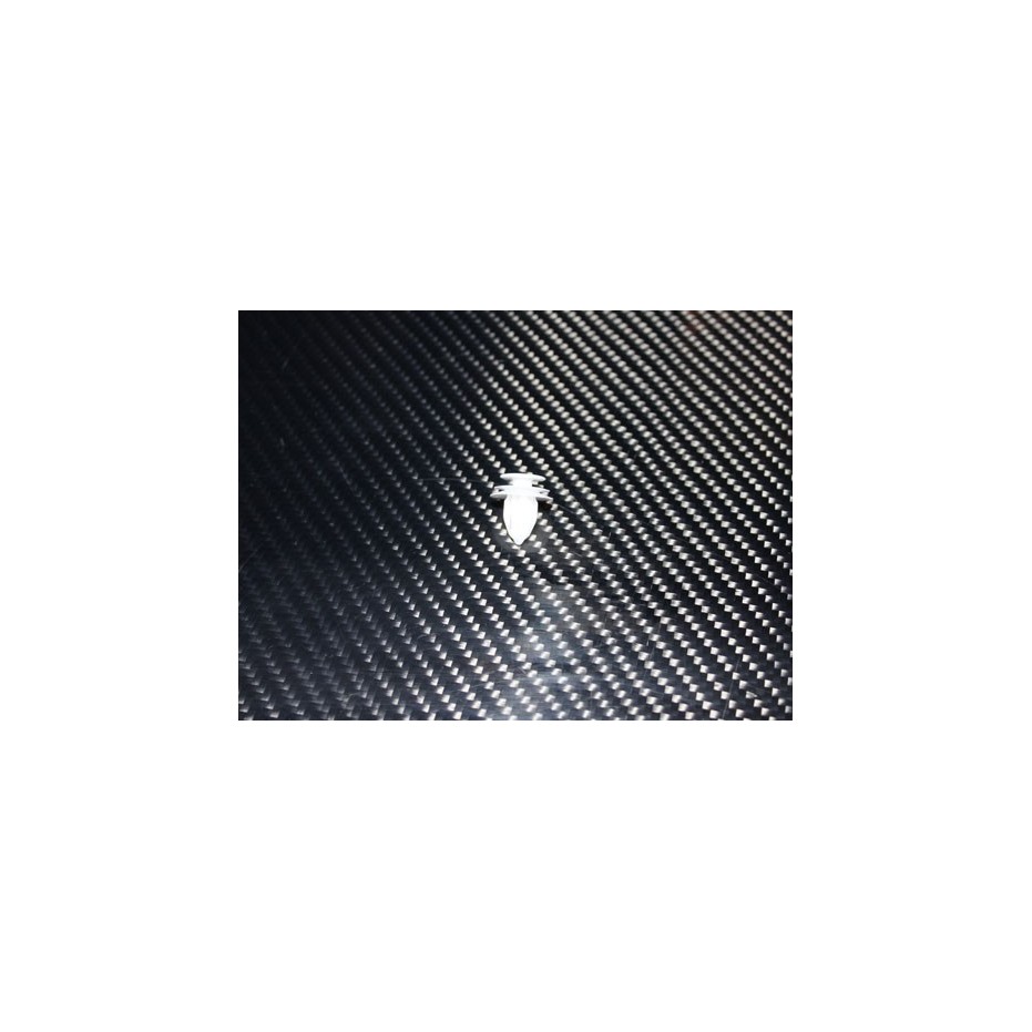 Agrafe bas de caisse