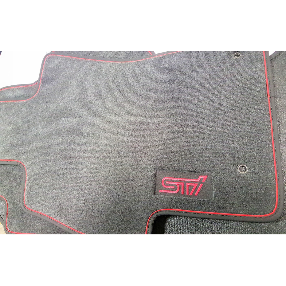 Jeu de tapis origine subaru STI 2015-2017