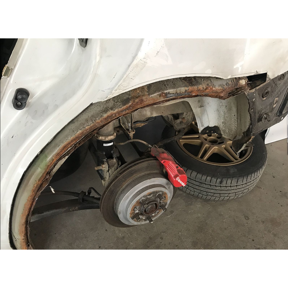 Bas d'aile arrière intérieur tôle brut SUBARU GT 93-00 Bas d'aile arrière intérieur tôle brut SUBARU GT 93-00