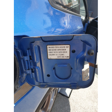 Autocollant de trappe a essence 