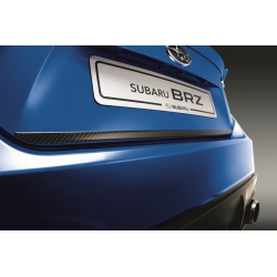 Moulure de coffre aspect carbone BRZ